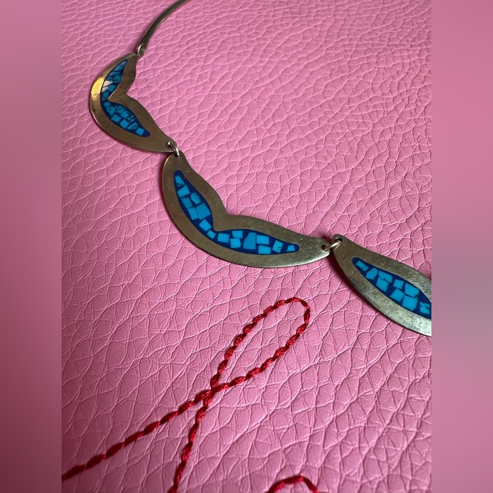 Vintage Mexico Alpaca Silver Blue Turquoise Inlay Wavy Necklace - Picture 2 of 6